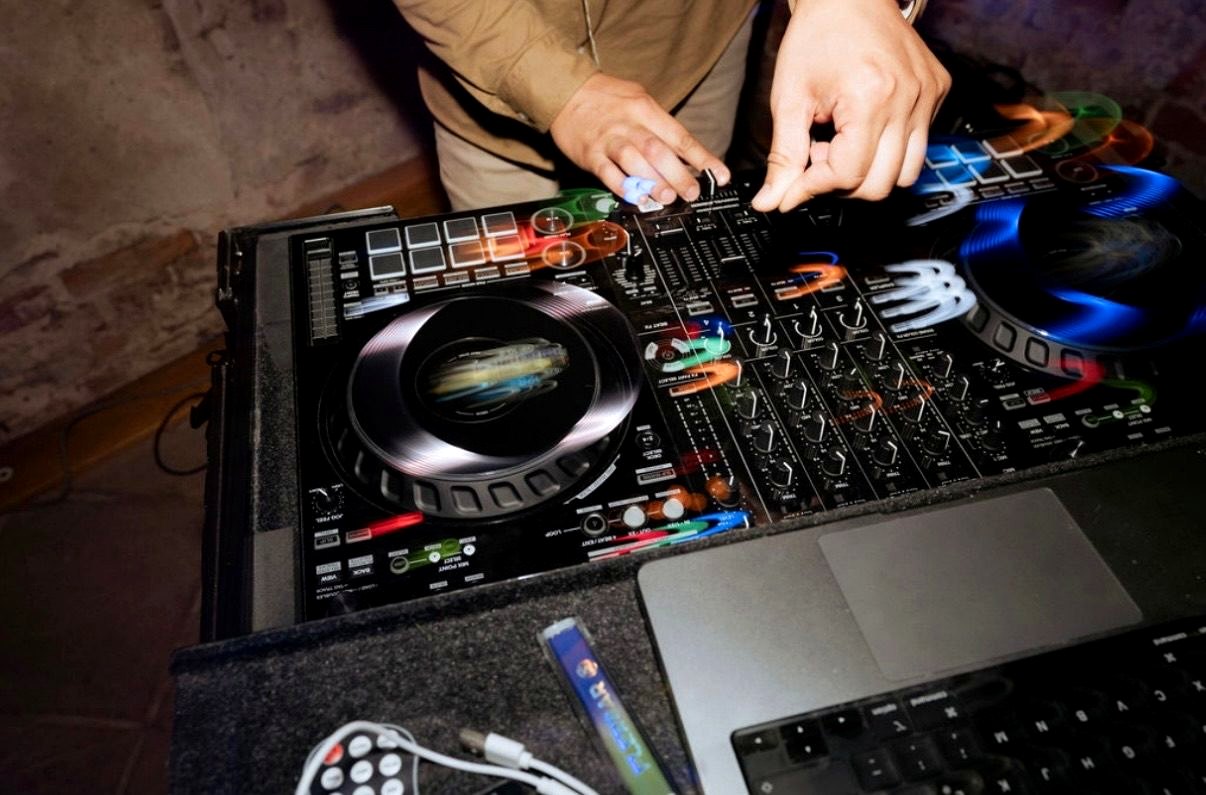Draufsicht auf den Pioneer-Mixer